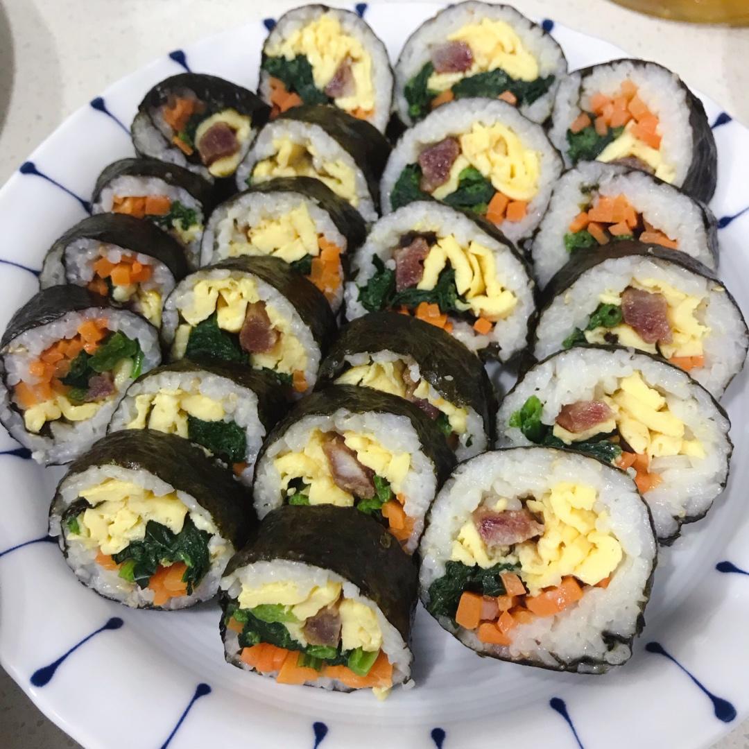 高颜值的紫菜包饭