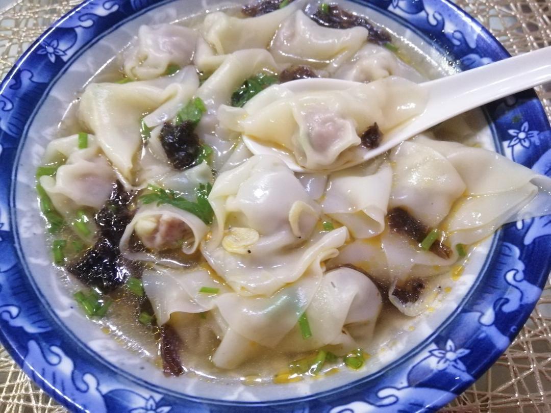 一看就会小馄饨（内附小馄饨包法）