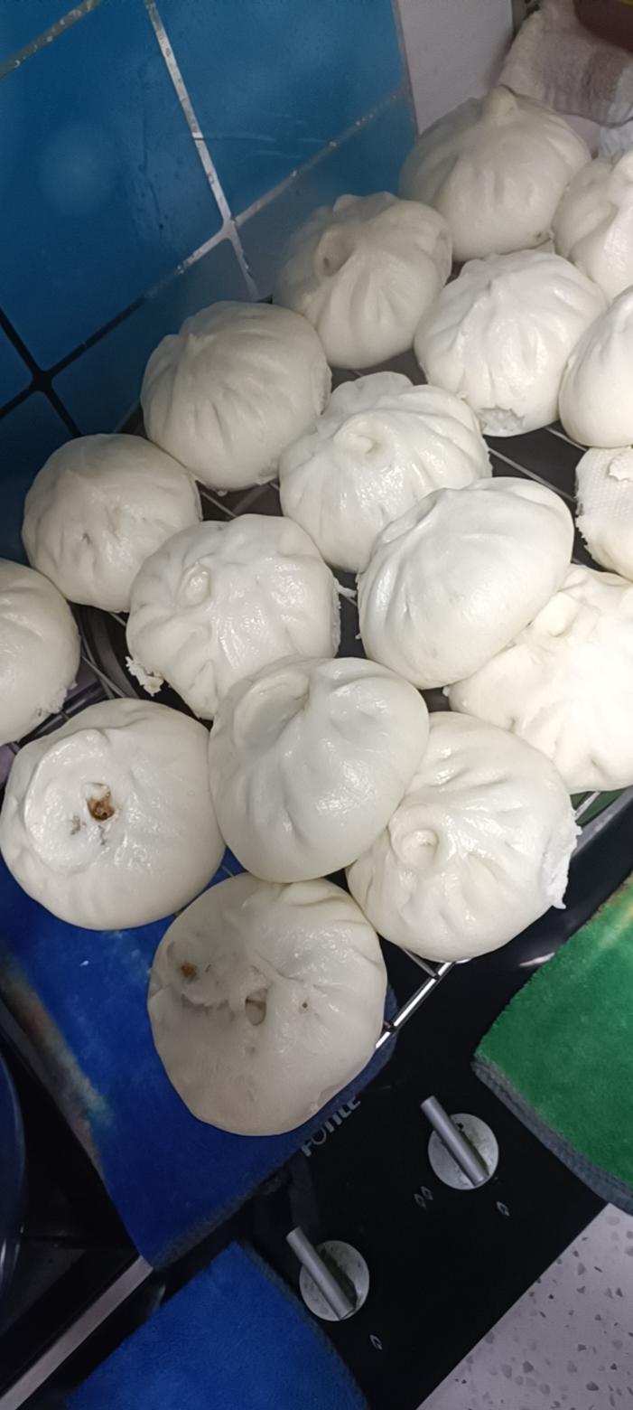 一出笼就抢光的青萝卜丝肉包