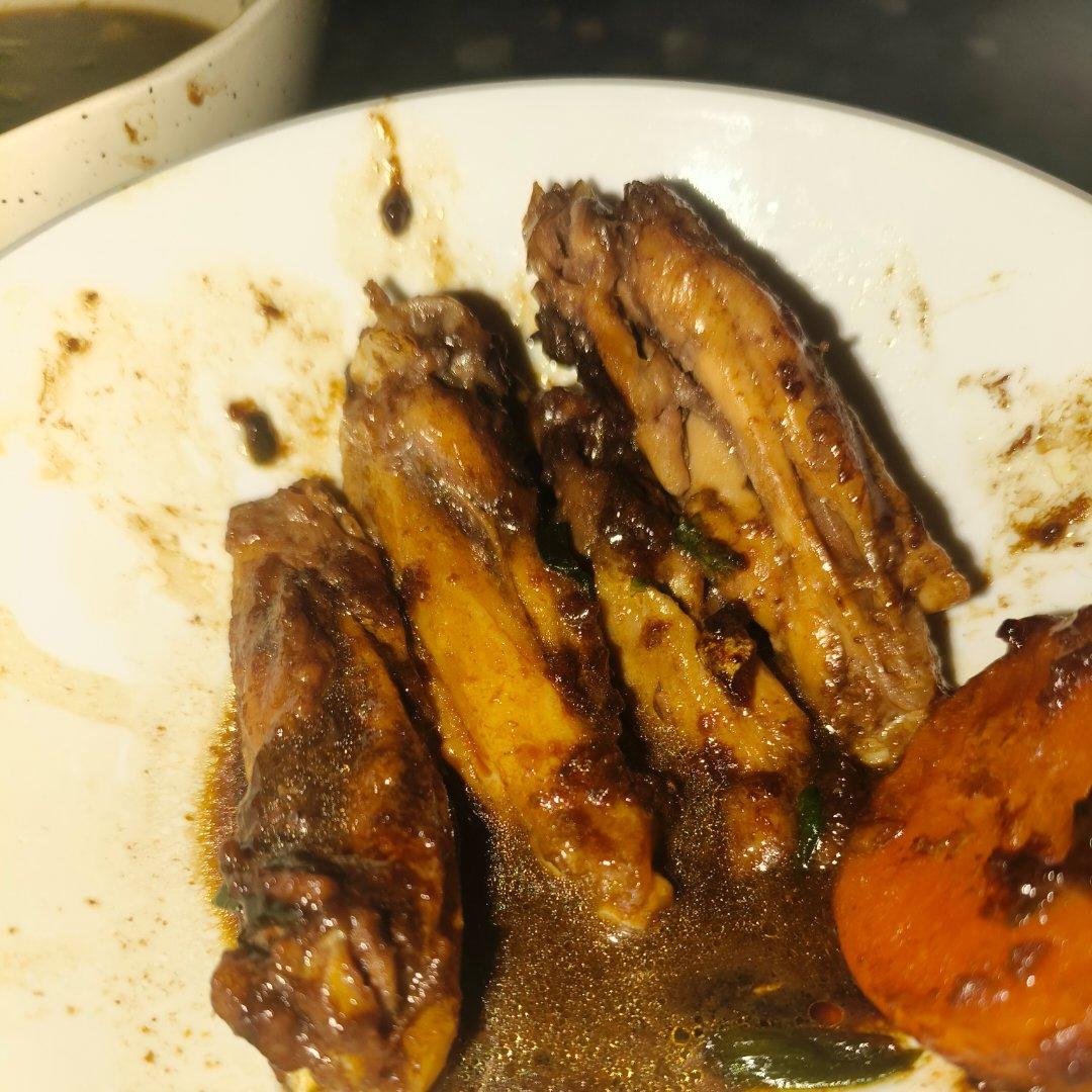 外婆教我的红烧鸡翅·连汤汁都狠好吃！！！