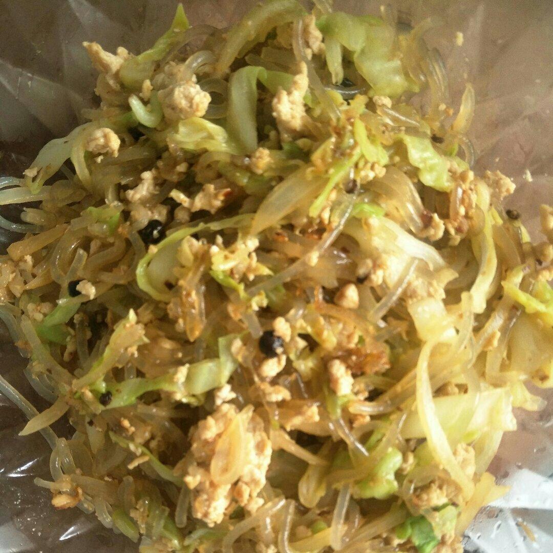包菜炒粉条