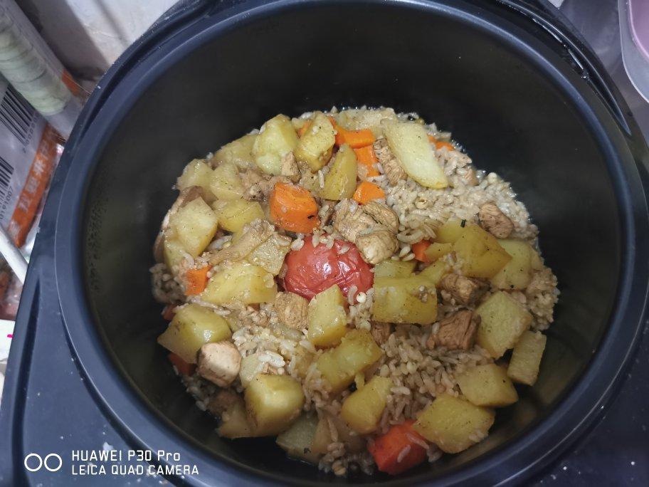 南瓜鸡肉饭（仅需用电饭锅就可完成）
