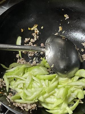 肉末丝瓜烩饭的做法 步骤5