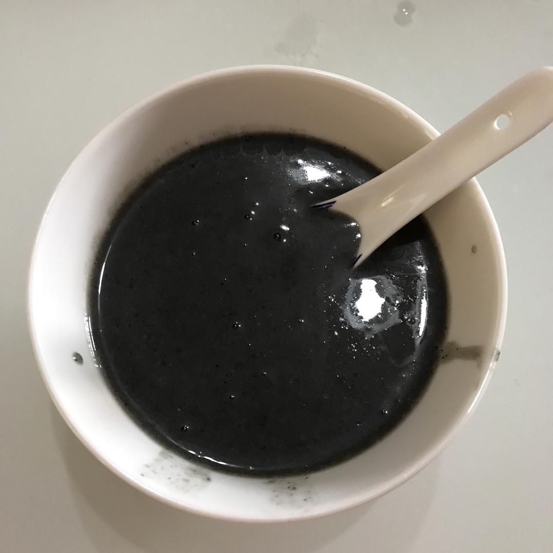 菜头妈咪做的豆浆机版黑芝麻米糊