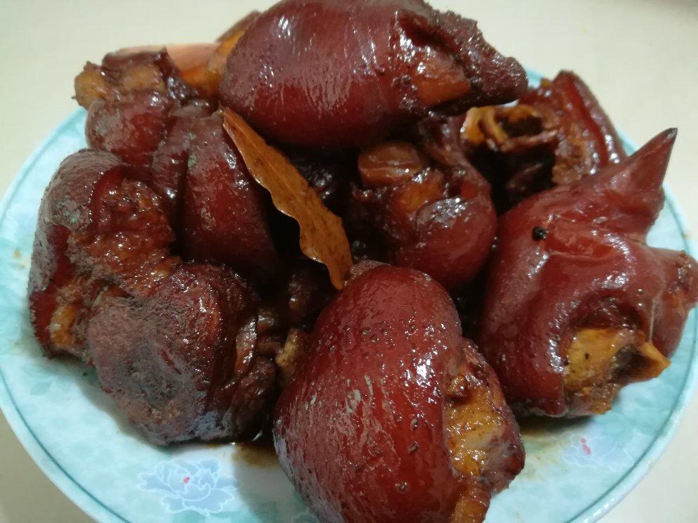 美味的家常菜：红烧猪蹄
