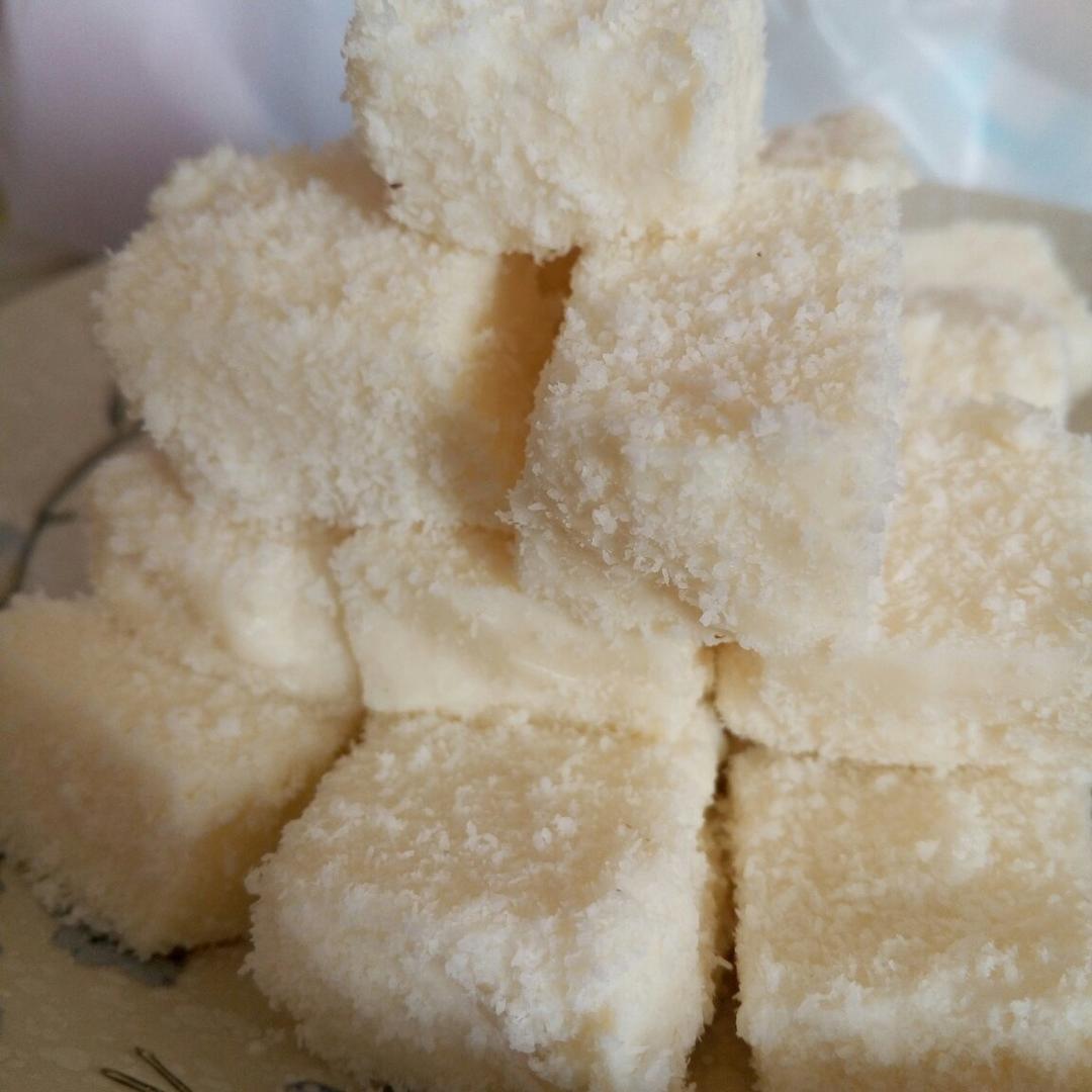椰蓉牛奶小方