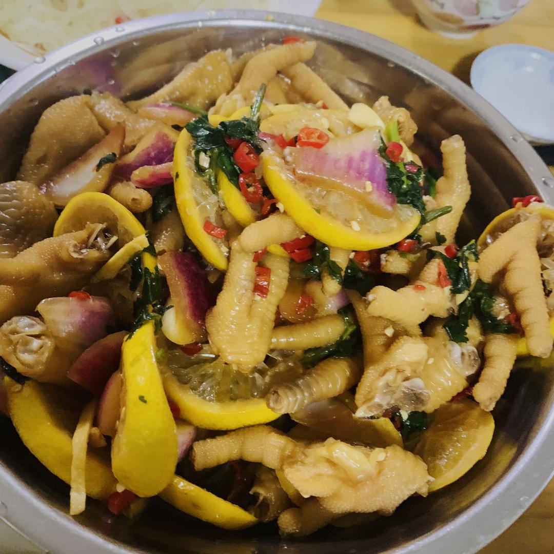 网红柠檬酸辣鸡爪