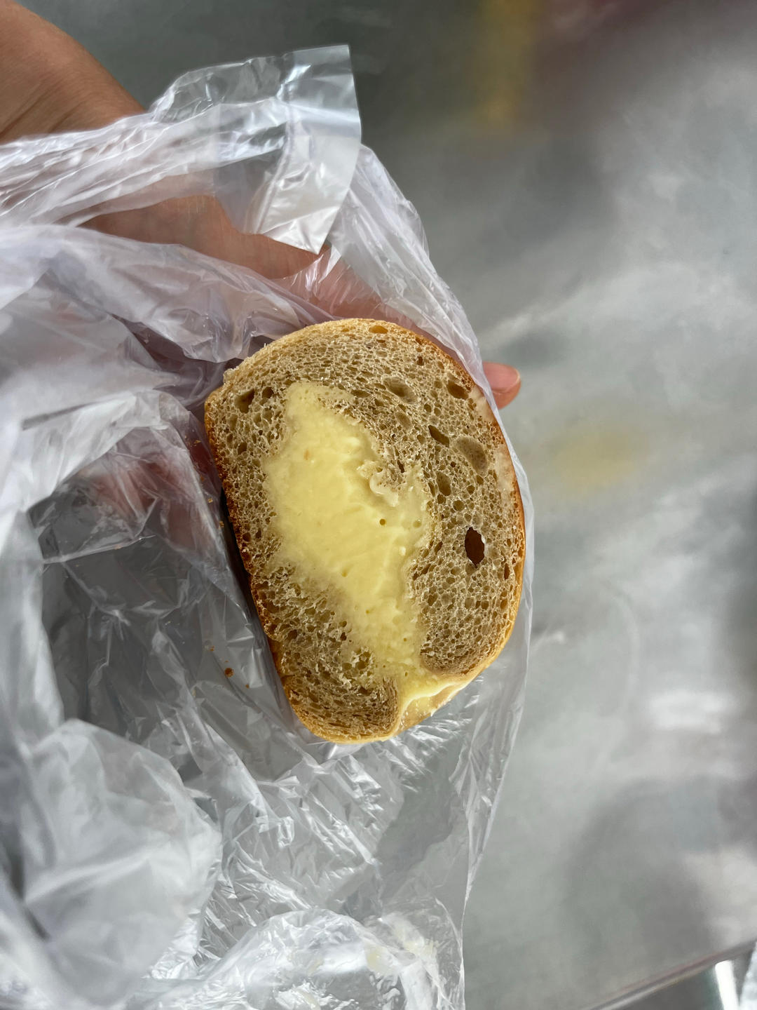 咖啡冰面包（简单，不需要奶油）（内附奶油水果冰淇淋馅方法）