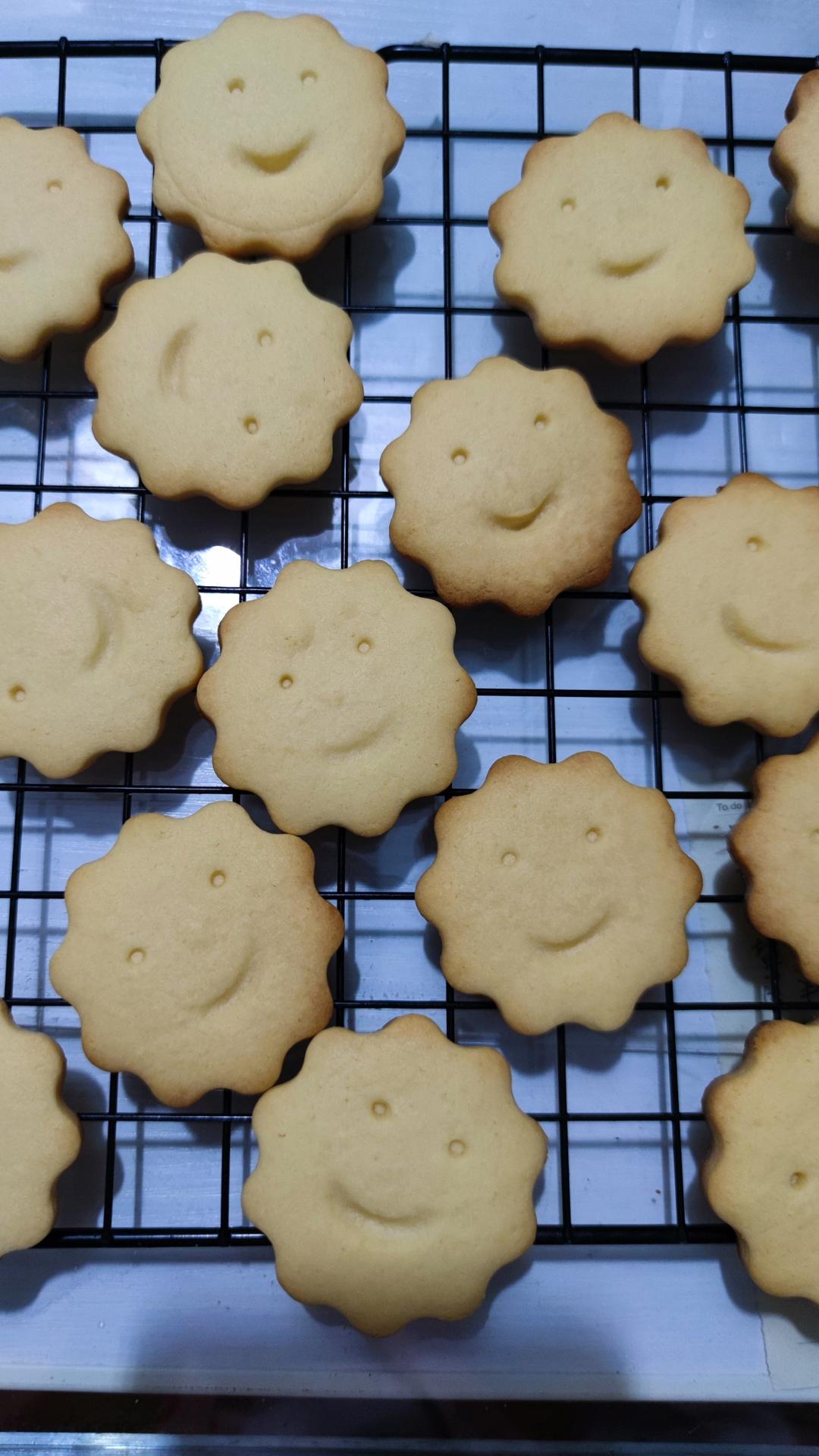 小朋友们超爱的卡通小饼干