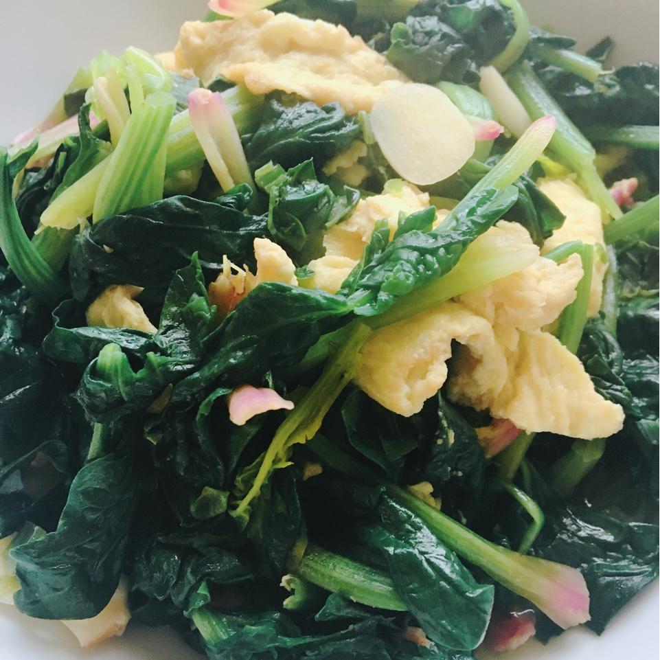 菠菜炒鸡蛋