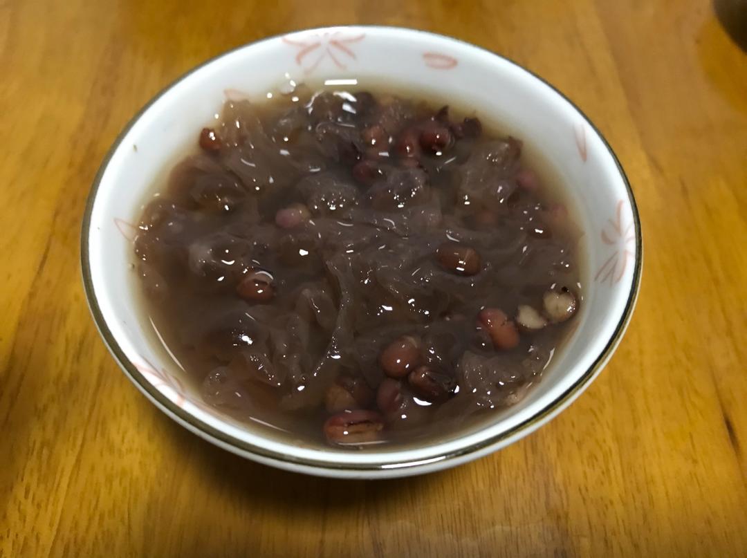 红豆银耳羹