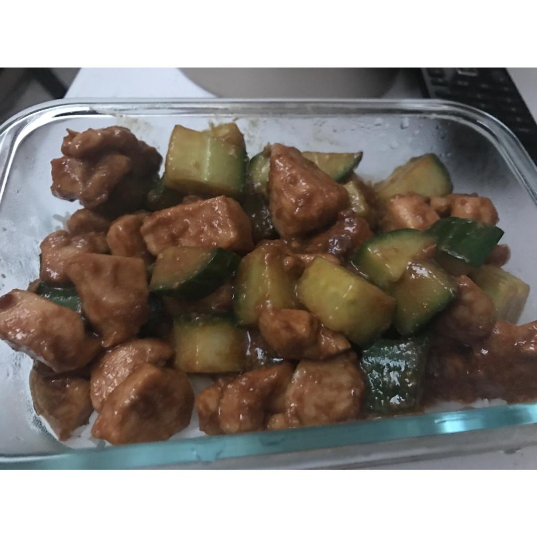 酱爆鸡丁
