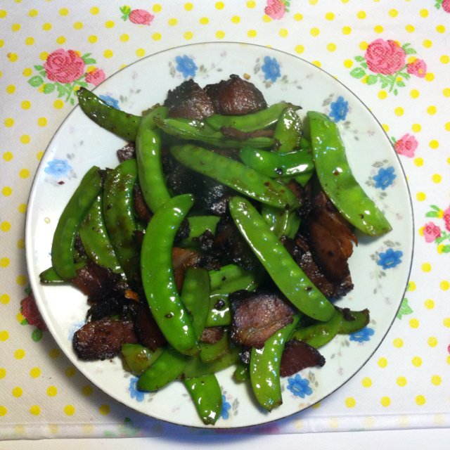 荷兰豆炒腊肉