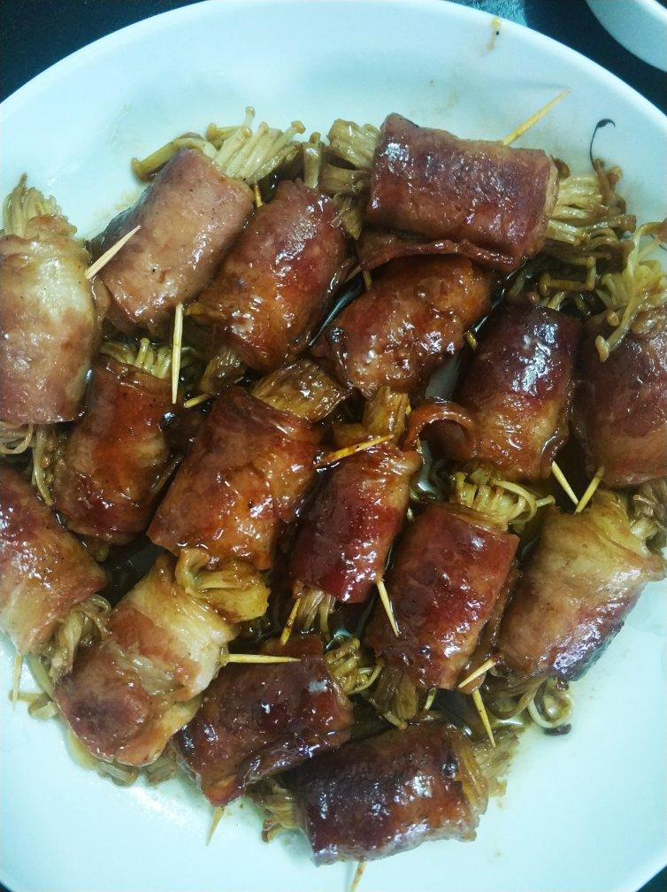创意菜金针菇培根卷·小美的美食