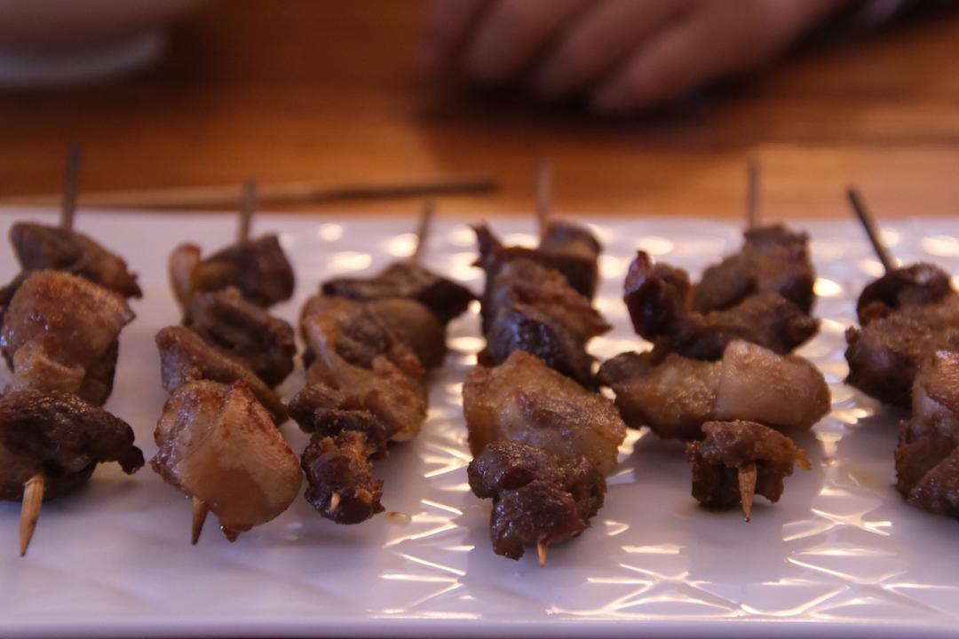 和至亲至爱的人一起慢慢吃饭