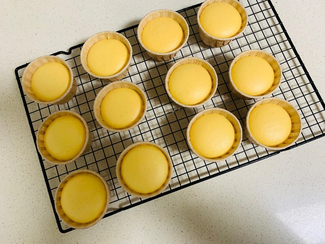 不回缩不开裂戚风纸杯蛋糕