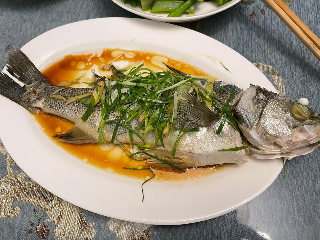 清蒸海鲈鱼