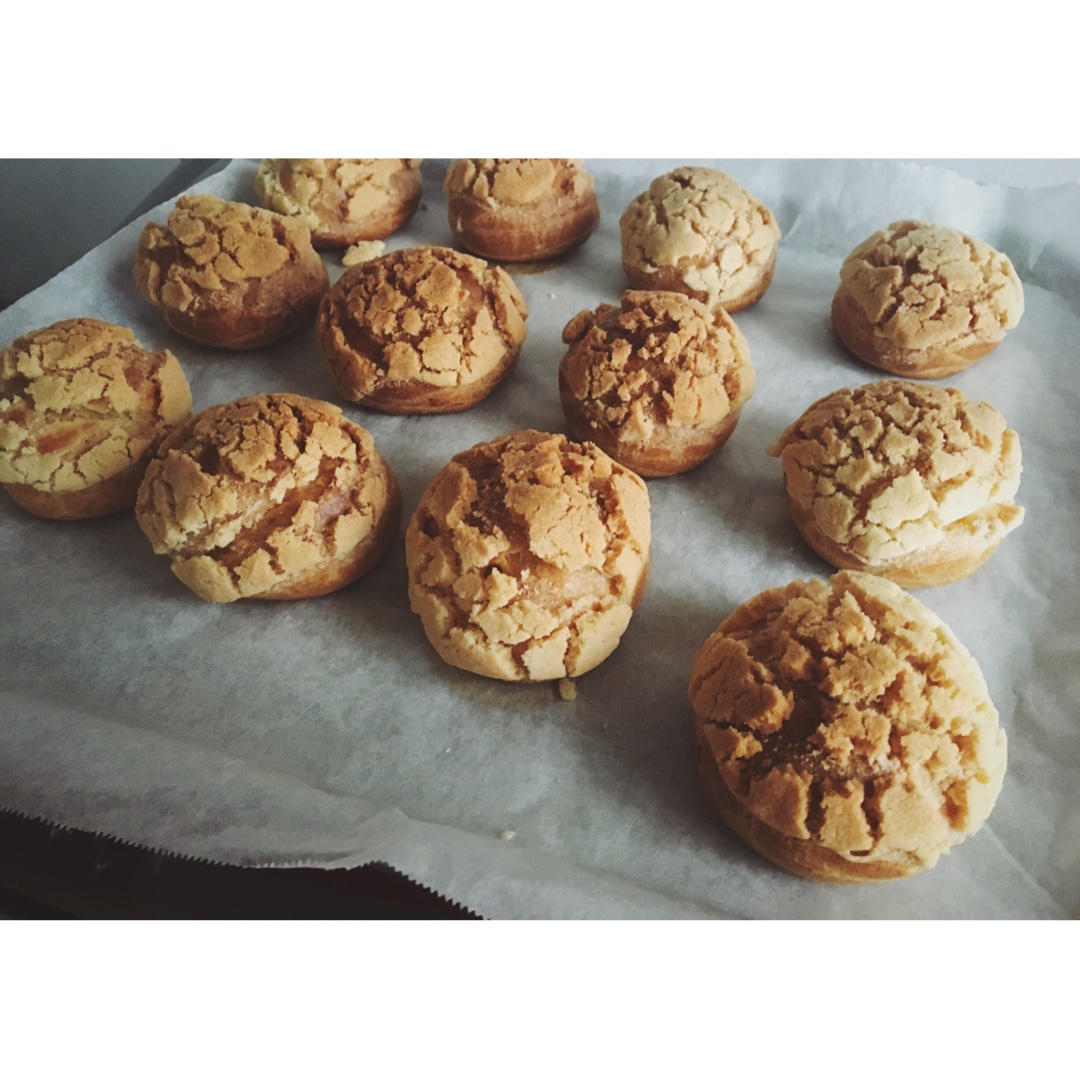 酥皮奶油泡芙--#皮黑森林#