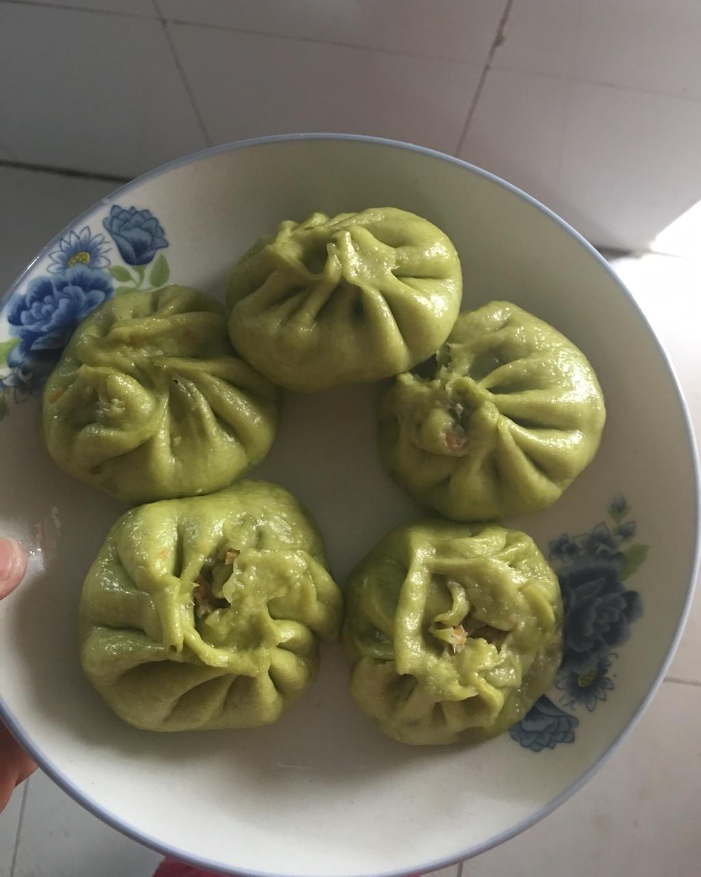 纯天然菠菜汁 翡翠包子