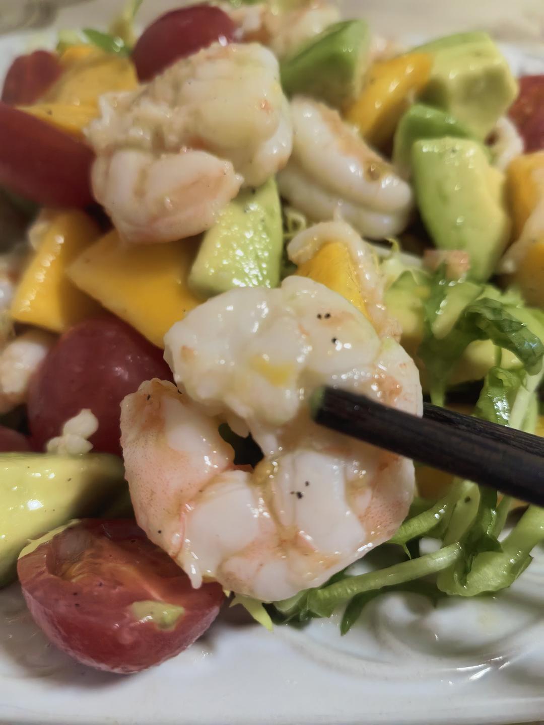 虾仁水果沙拉