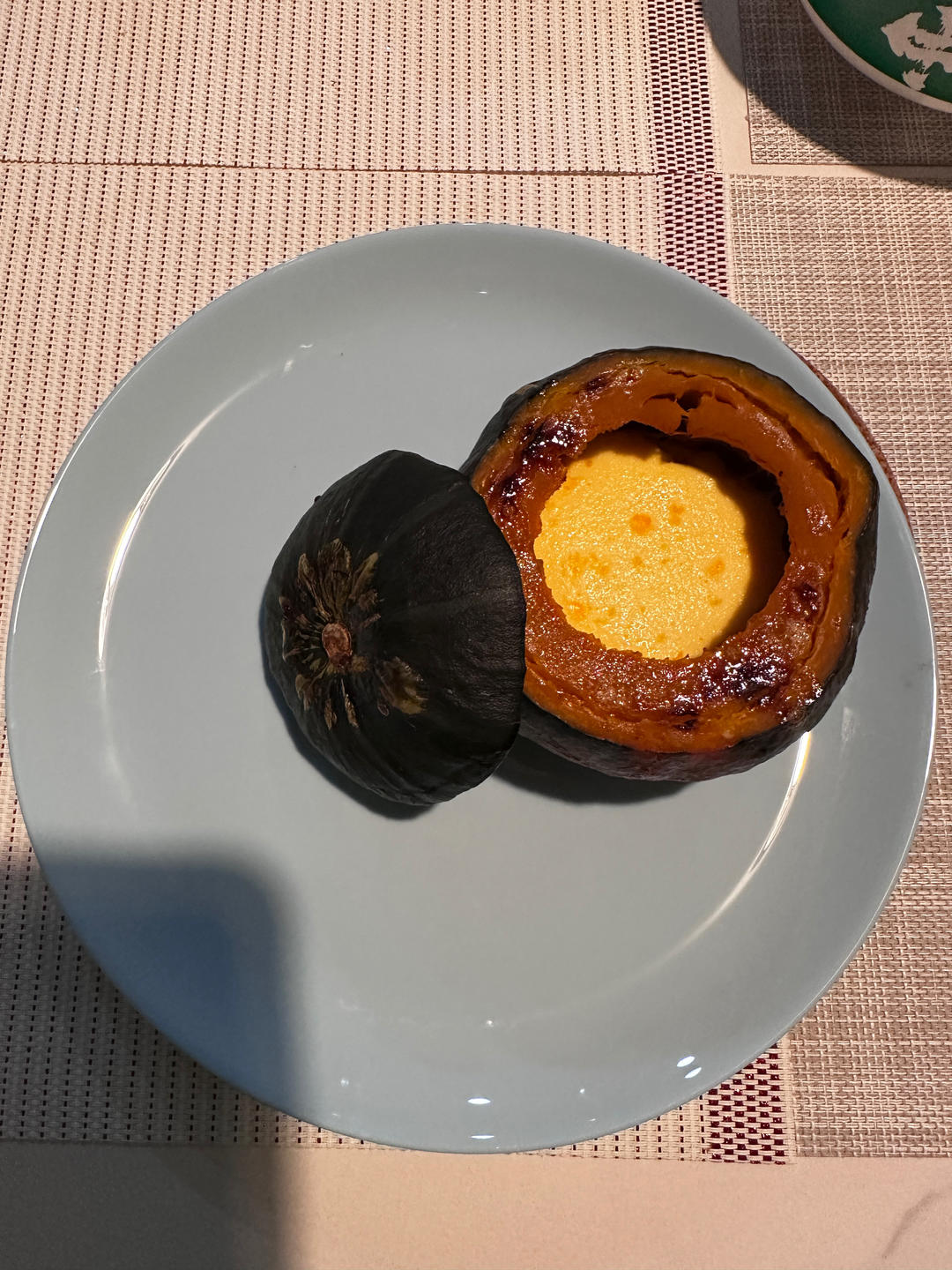贝贝南瓜烤蛋奶