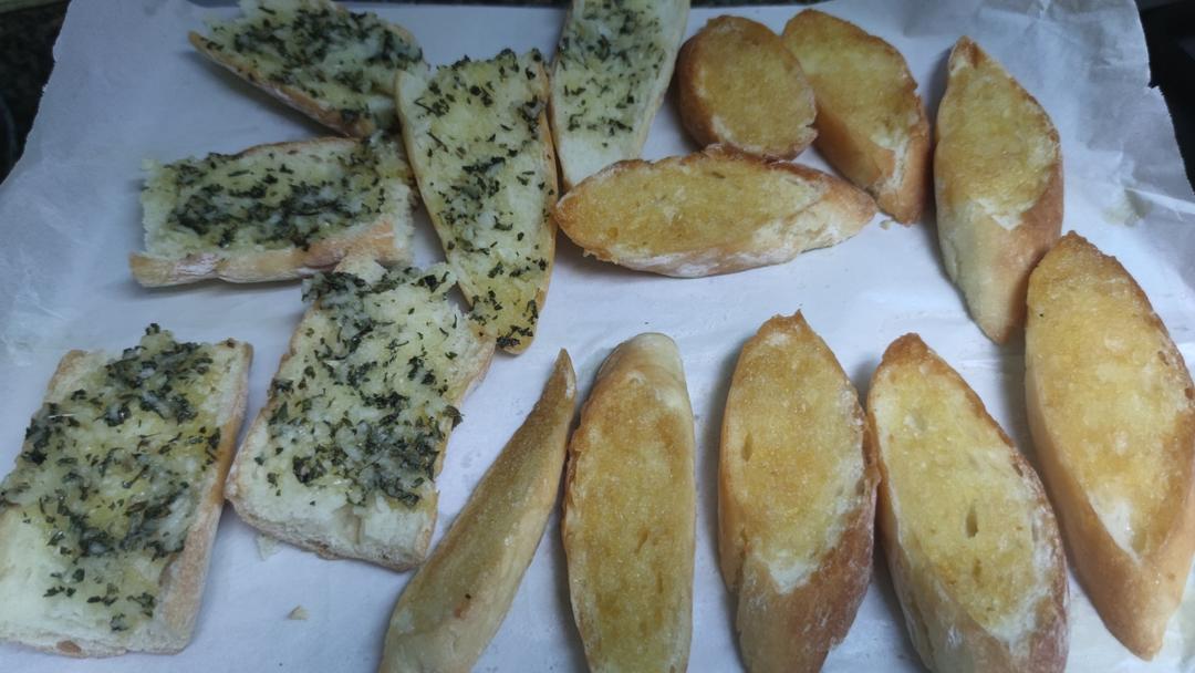 黄油蜂蜜烤法棍/烤吐司/烤面包片