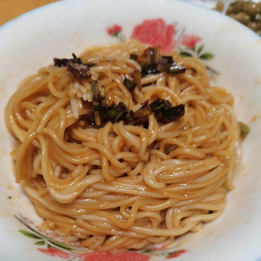 葱油拌面（家常做法）