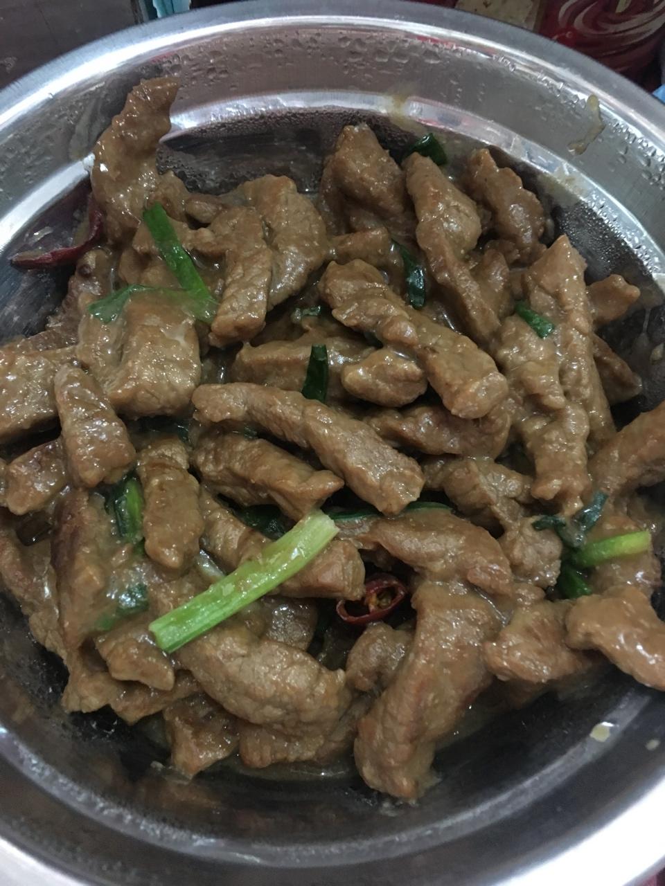 如何炒出嫩牛肉