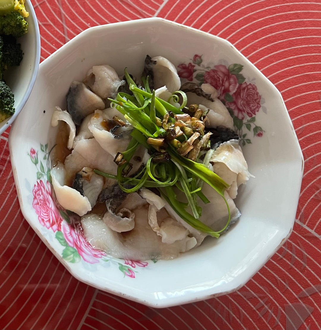 葱油淋鱼片