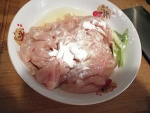 鱼香肉丝（鸡肉版）的做法 步骤1