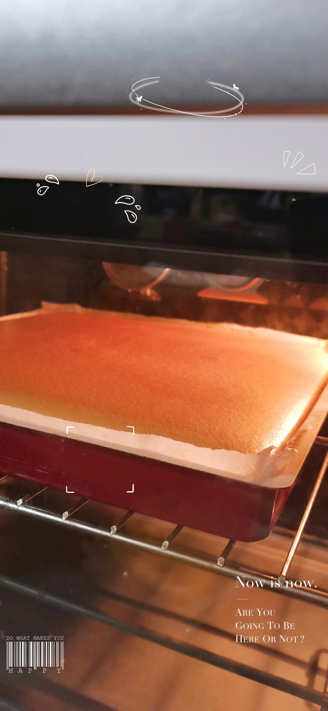 蛋糕卷这样做‼️不掉皮不开裂（小视频食谱）