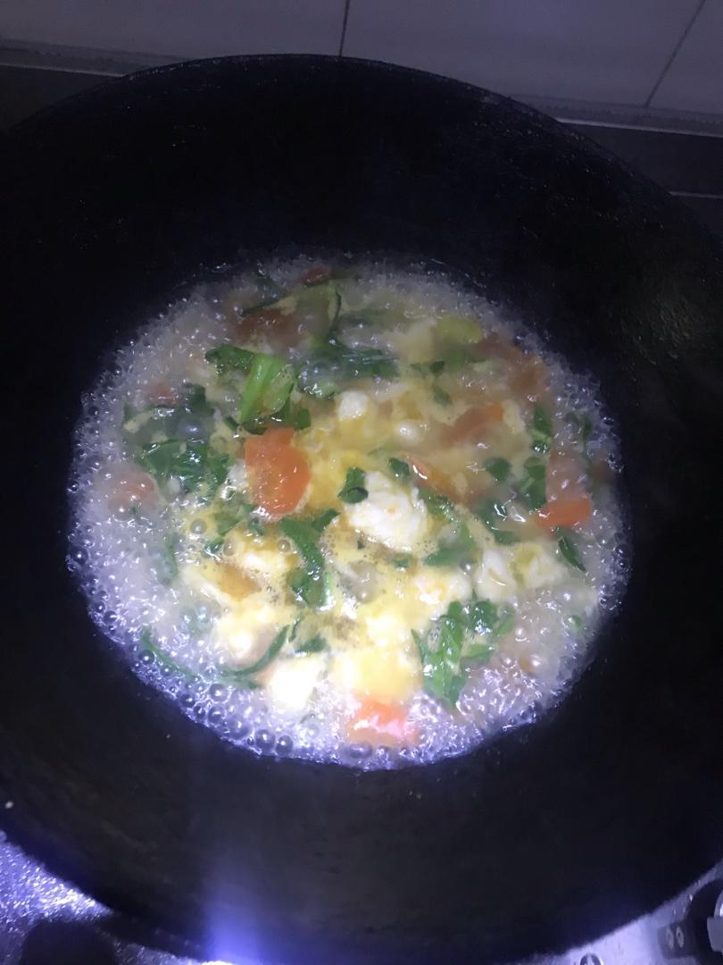 蕃茄鸡蛋面疙瘩