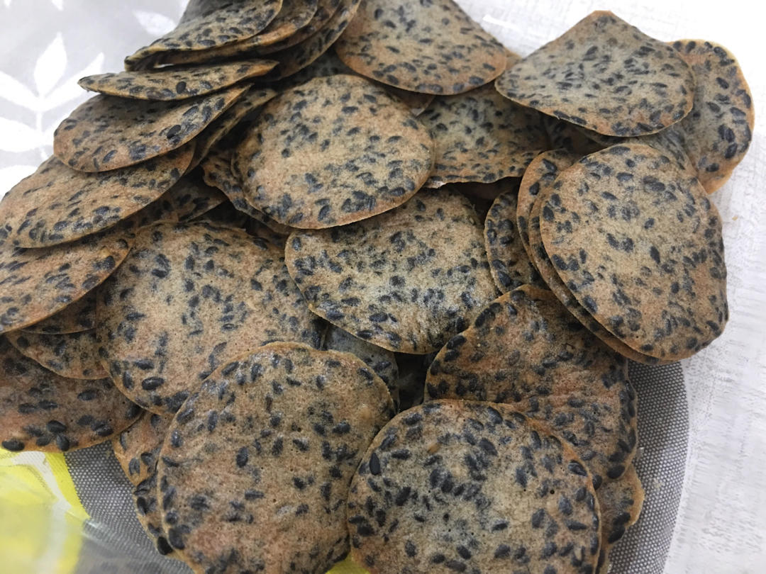 芝麻薄脆饼干