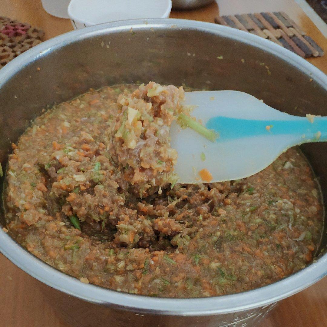 超百搭的🥟饺子馅，包子馅，馄饨馅（牛肉芹菜胡萝卜🥕）