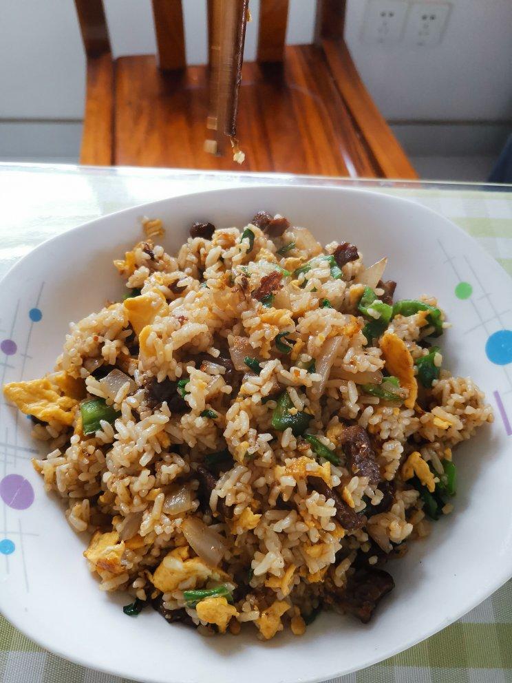 咖喱牛肉炒饭