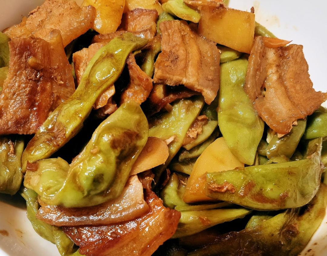 五花肉烧豆角，猪肉炖豆角
