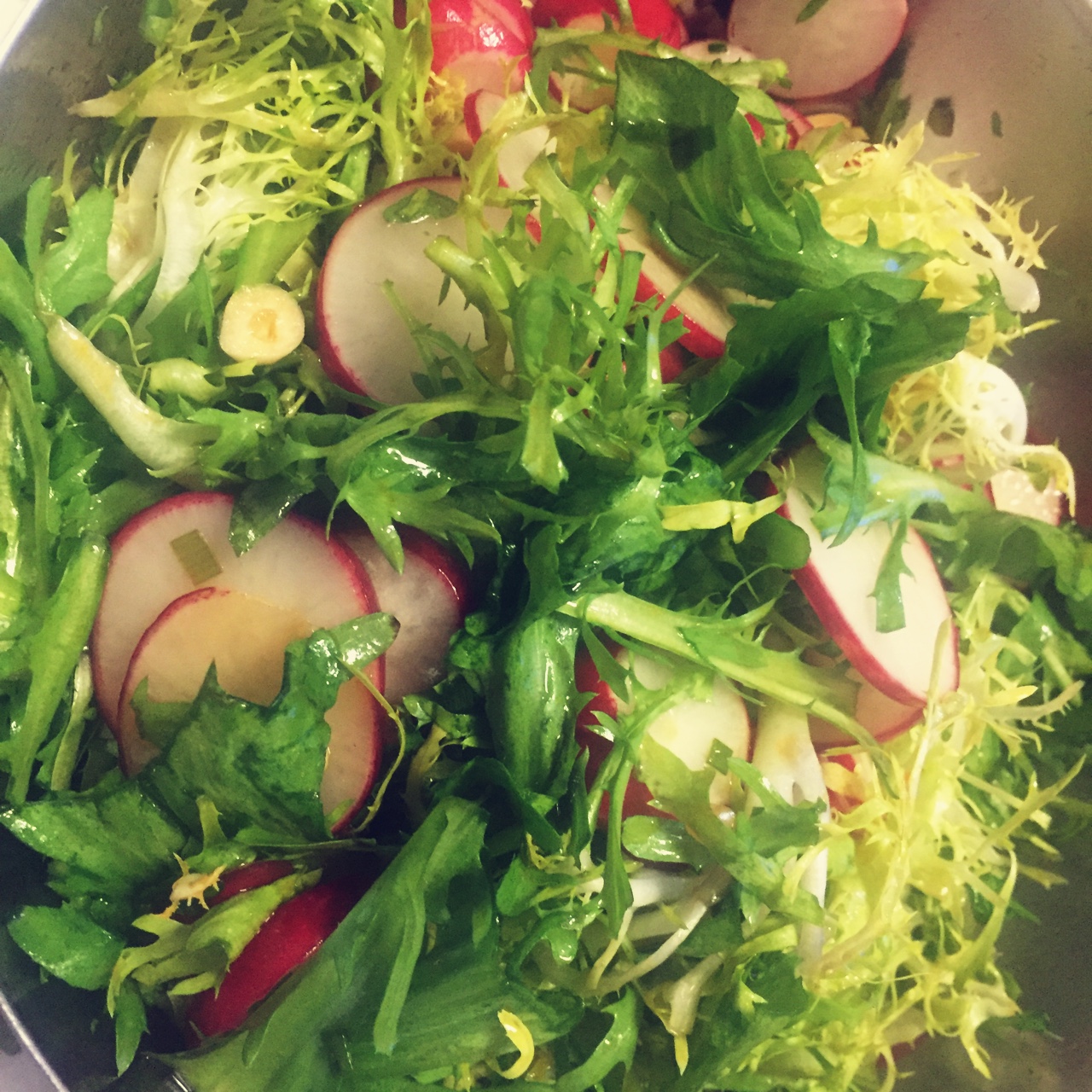 枫林兮兮做的清爽苦菊沙拉