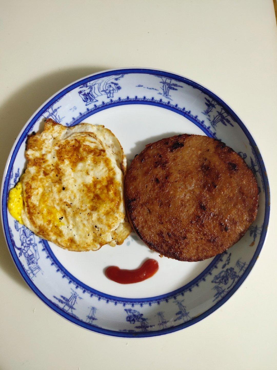 煎牛排早餐