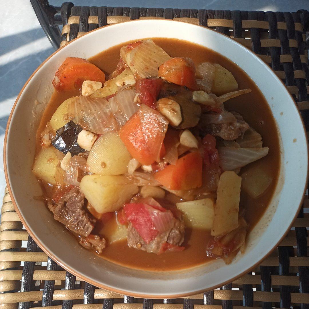 牛肉炖土豆