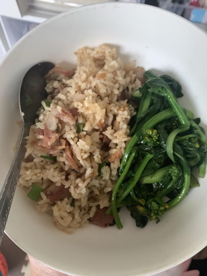 电饭锅版香菇腊肠饭