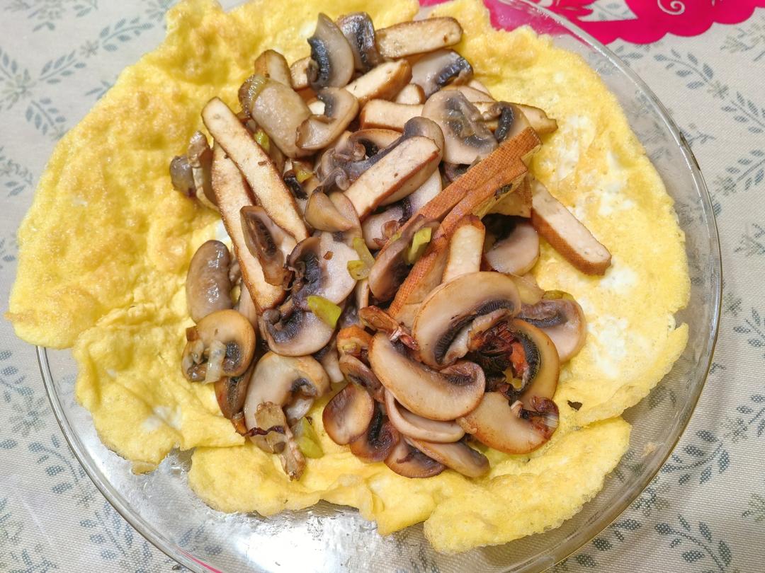 一人食爽口素菜强推荐～白蘑菇炒香干，做法简便口感顺滑特下饭！