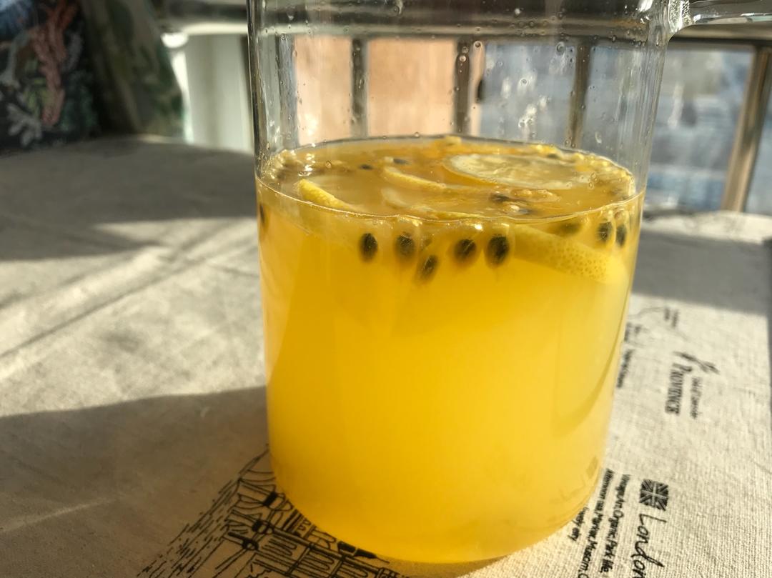 百香果蜂蜜柠檬茶