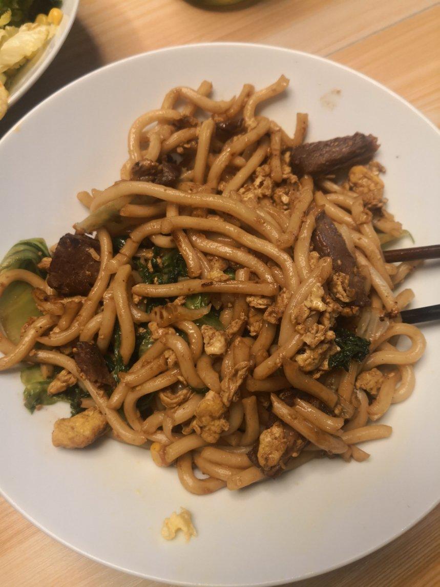 好吃哭的「鸡蛋炒乌冬面」