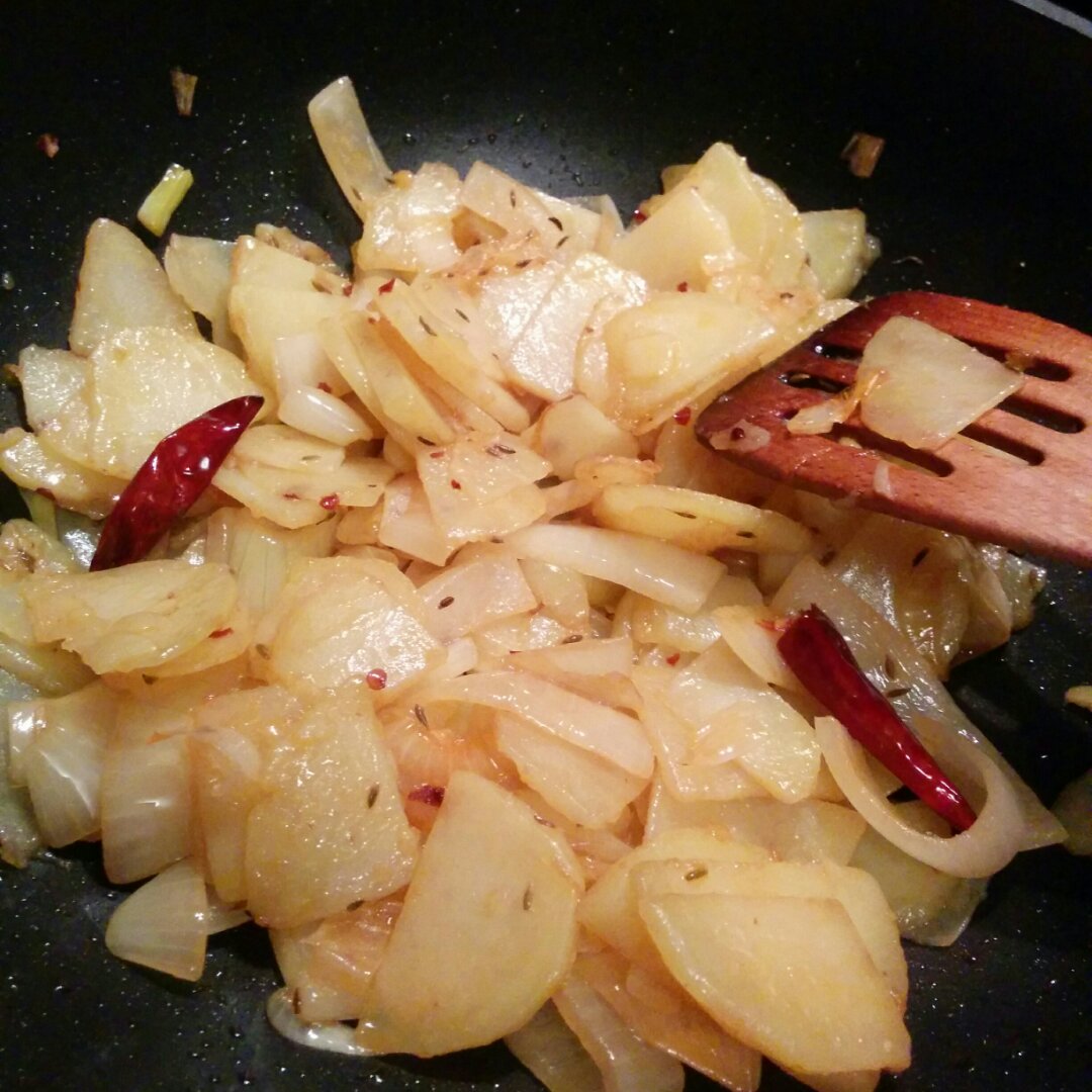 孜然洋葱土豆片