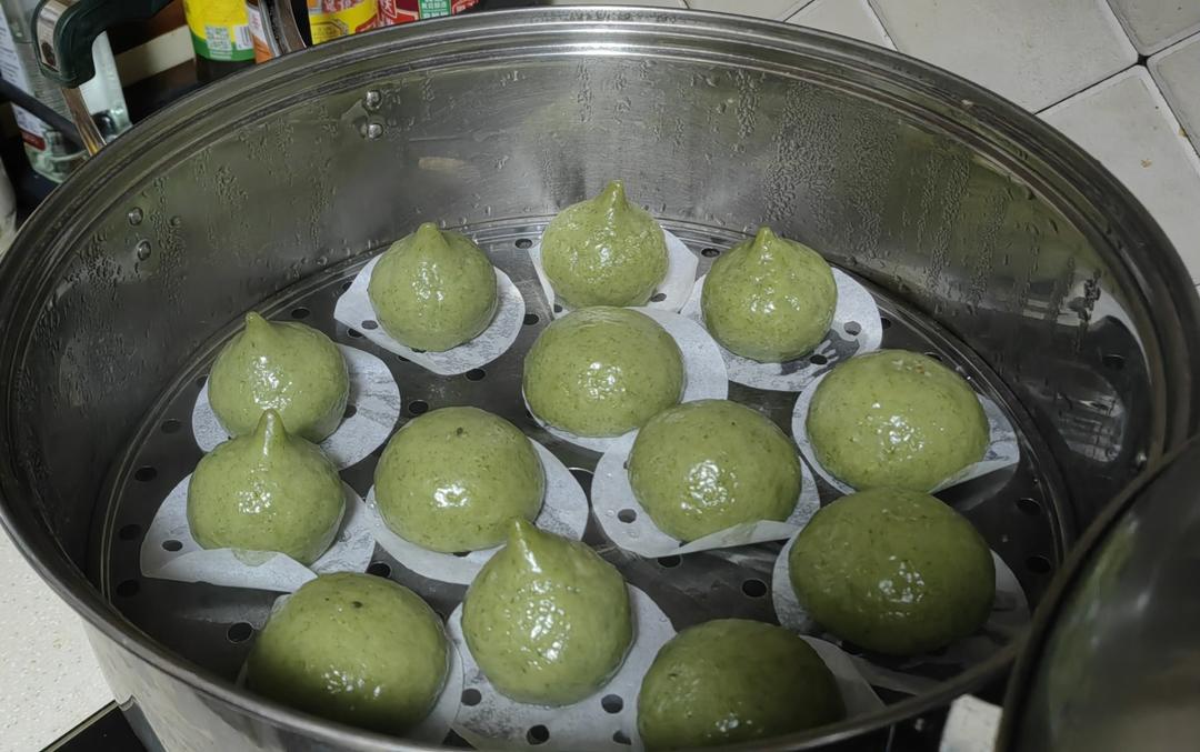 清明必吃的艾草青团