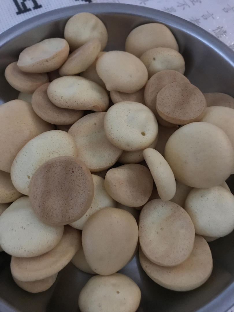 鸡蛋小饼干，又香又酥，比买的还好吃