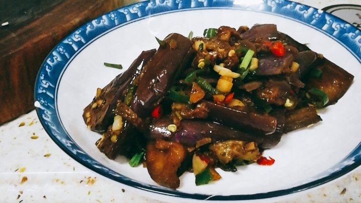 超下饭做法超简单的回锅茄子