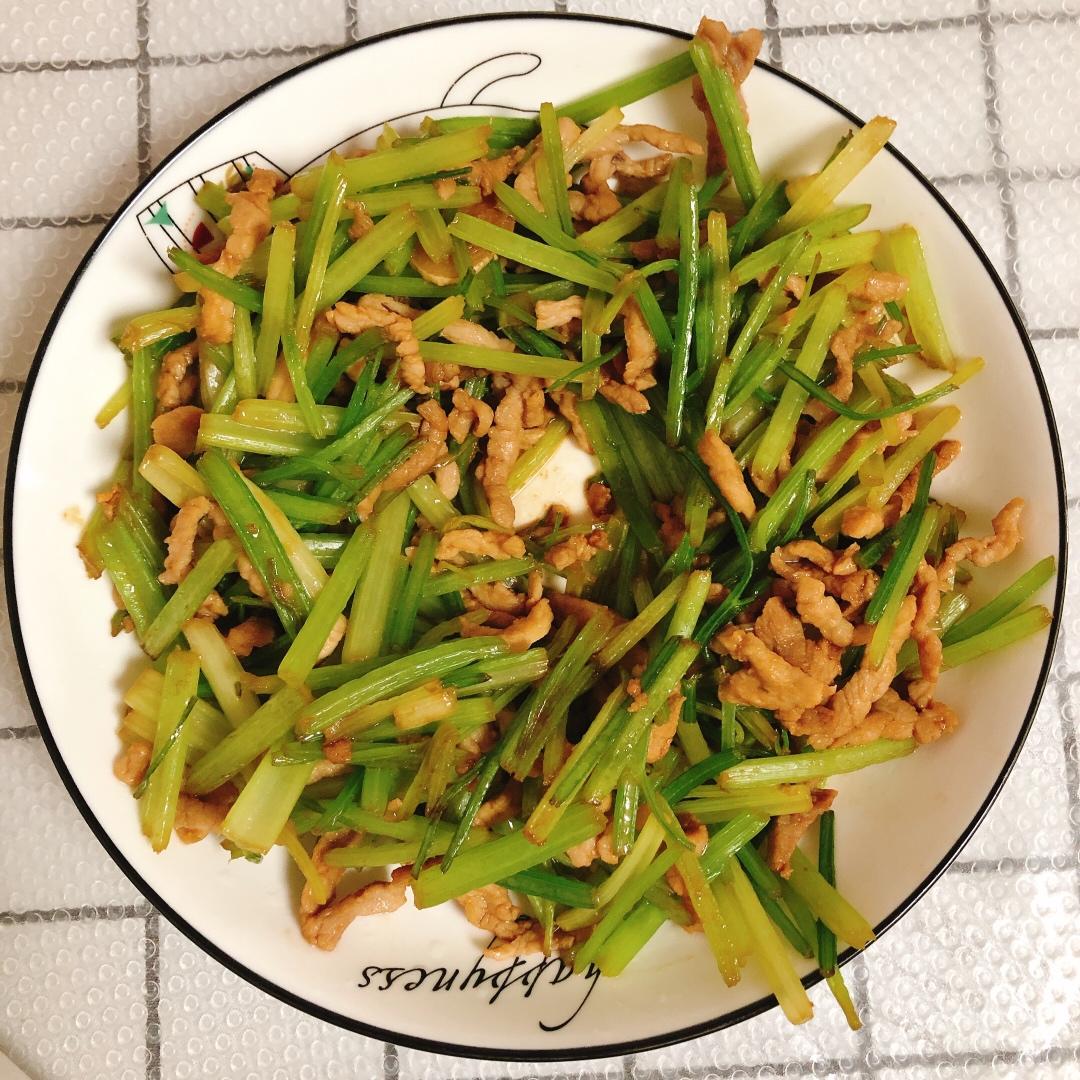 芹菜炒肉