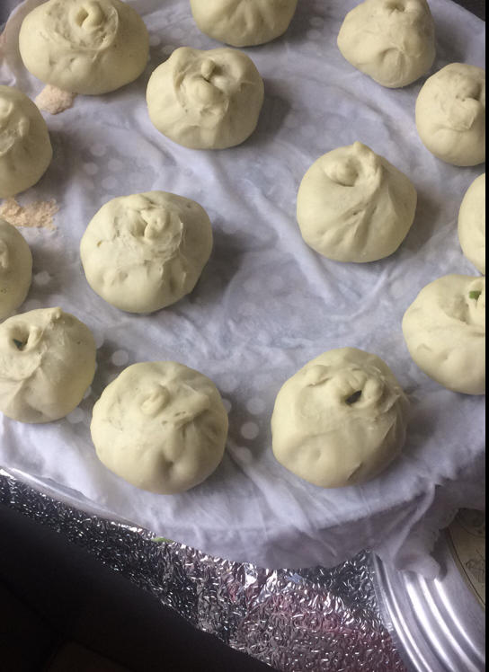 手把手教你捏出漂亮的包子褶（ 附小视频）