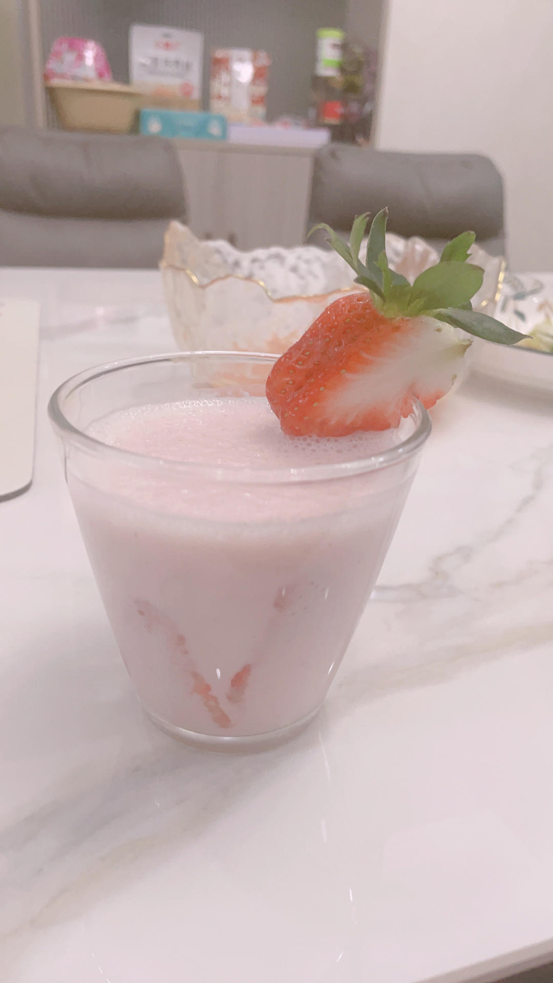 草莓奶昔